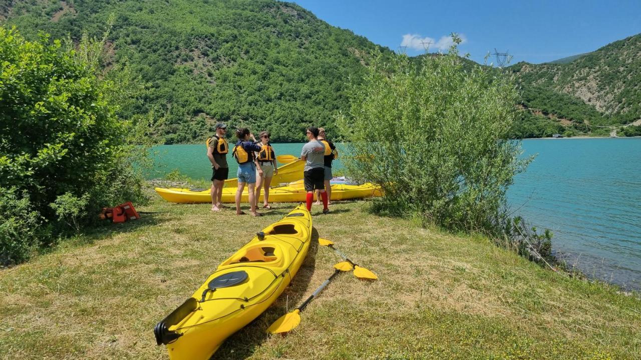 Agroturizem Hotel Vila Franceze Koman Εξωτερικό φωτογραφία