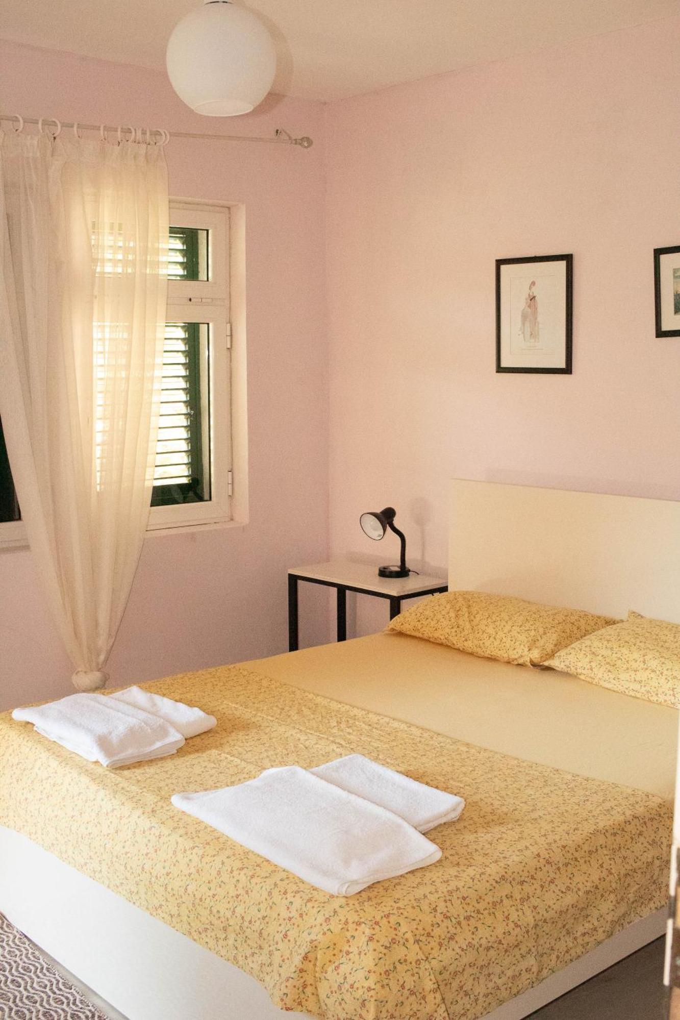 Agroturizem Hotel Vila Franceze Koman Εξωτερικό φωτογραφία